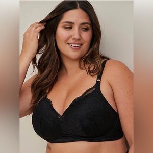 Torrid size 44DDD Wire-Free Push-Up Lace 360 Back Smoothing Bra